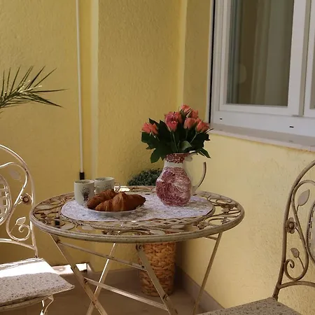 Mandalina Appartement *