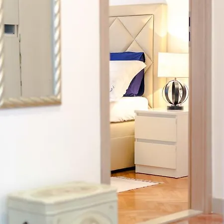 Apartment Mandalina Split